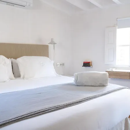 Canavall Aparthotel 3*